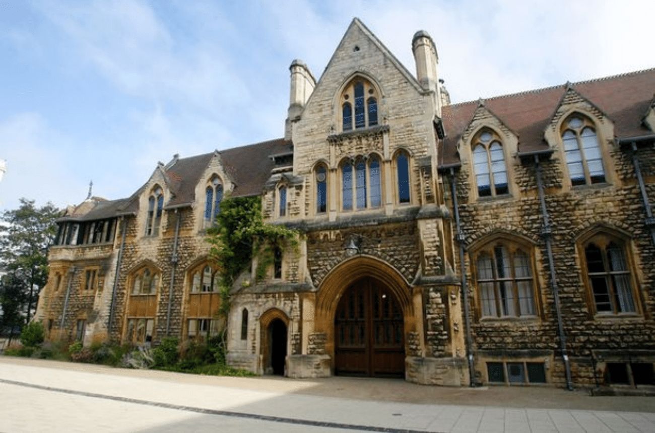 Cheltenham Careers Fair | 11th August 2023 | The UK Careers Fair